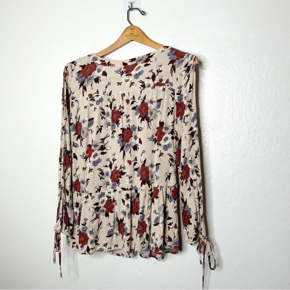 American Eagle Outfitters Boho Floral Print Lace Up Front Cold Shoulder Blouse M - Picture 2 of 6
